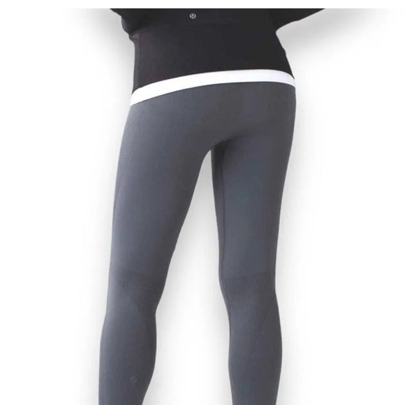 Lululemon Zone In Crop - Picture 3 of 4